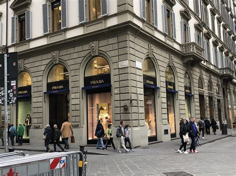 prada tornabuoni|Firenze ViaTornabuoni, 53R.